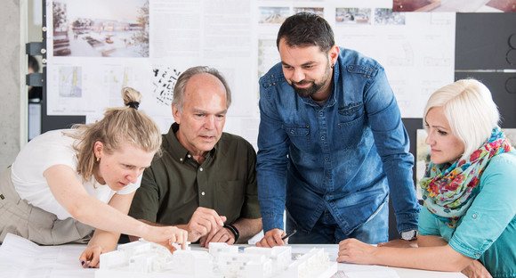 Menschen in einem Büro